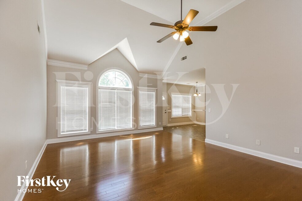 137 Nettie Ln