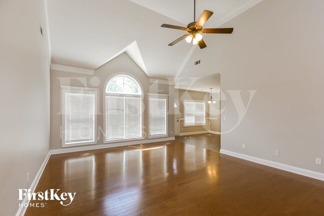 137 Nettie Ln