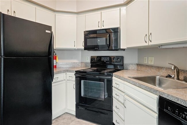 Photo - 286 Moss Oak Cir