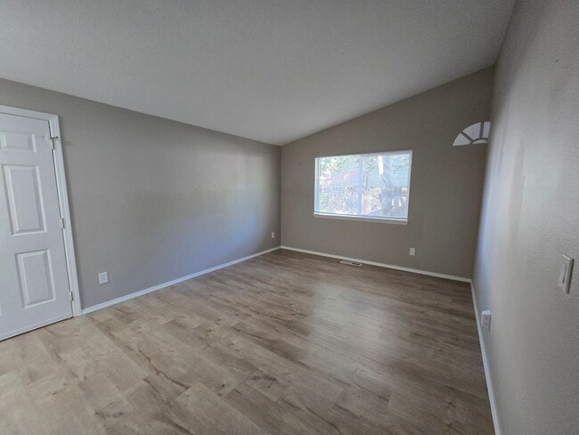 Photo - Single level, 3 Bedroom, 2 Bath House on cul-de-sac!