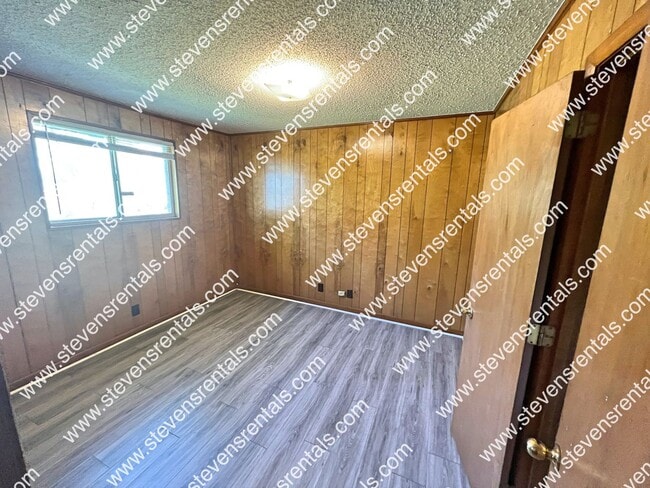 Photo - 928 30th Ave N