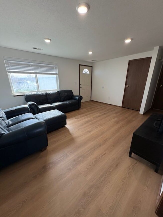 332 S 200 W St Unit Emery Duplex #2