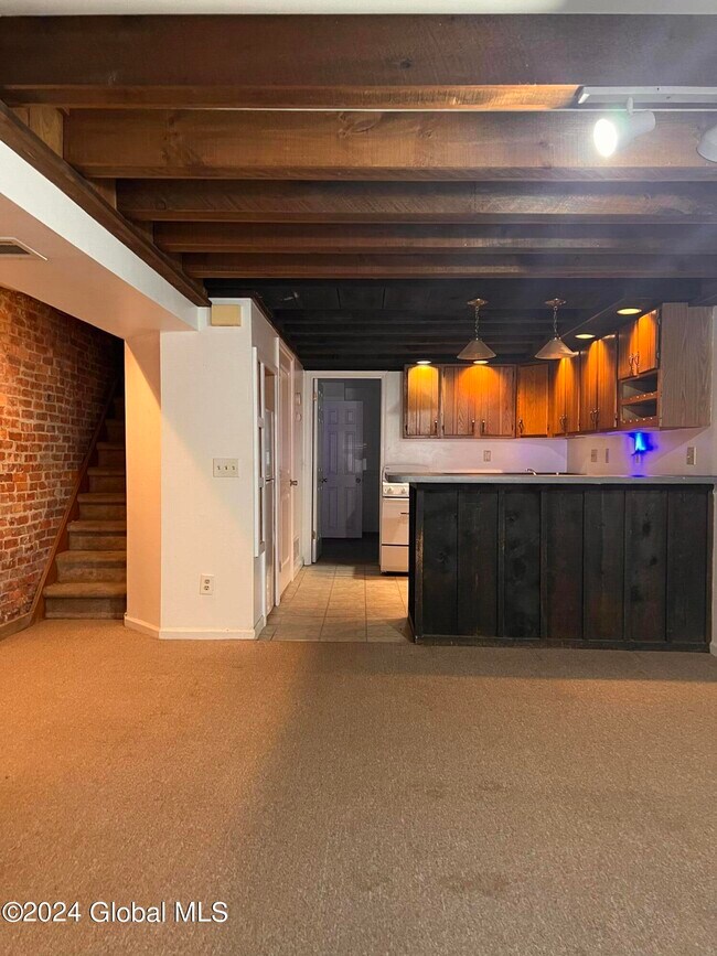 13 Myrtle Ave Townhome Townhome Rental in Albany NY