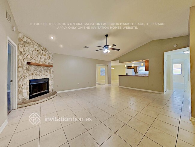 Photo - 330 Woods Lake Dr