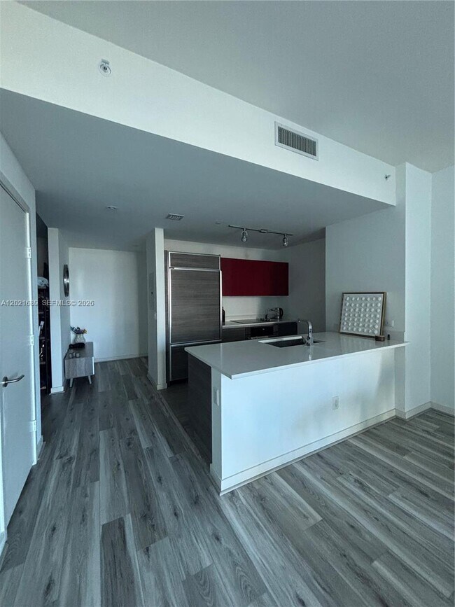 Building Photo - 1100 S Miami Ave Unit 802