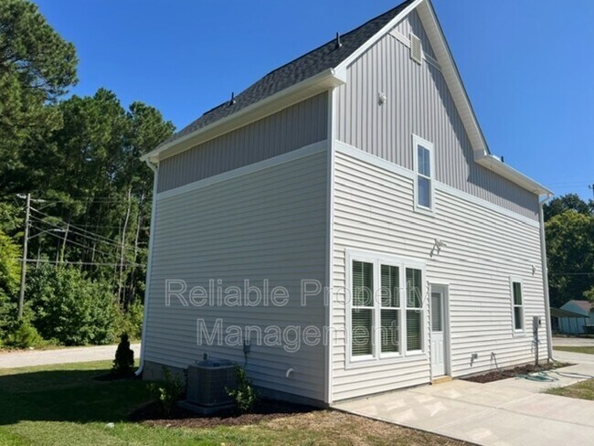 Photo - 341 W Barnes St