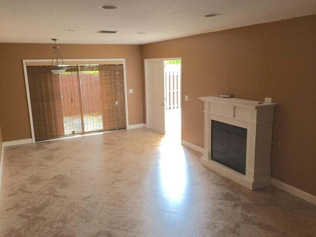 Photo - 2080 SW 24th Cir