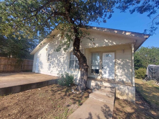 Photo - 752 Pecan Ln