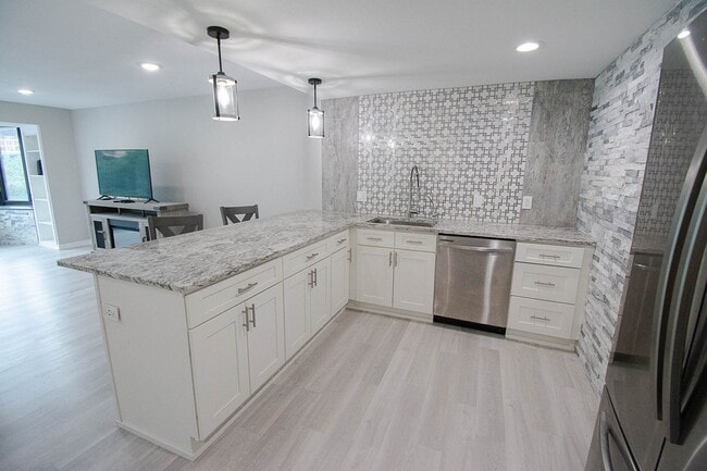 207 5th Ave SW