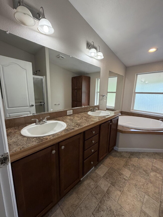 Photo - Country Living in this 4x2 Home