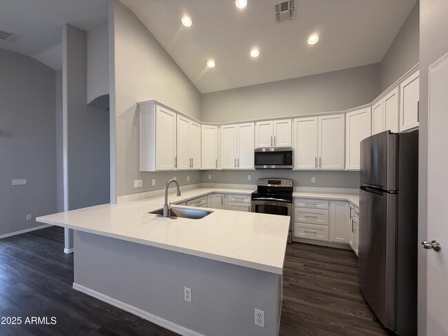 Photo - 18123 N Madison Rd