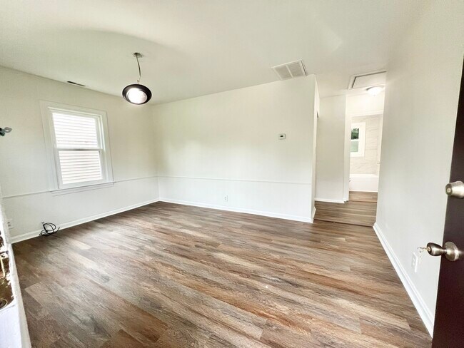Photo - 2128 S 40th St