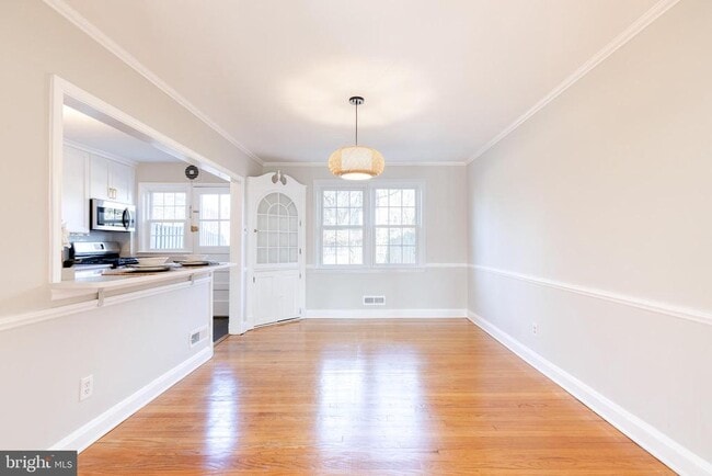 Photo - 130 Dumbarton Rd