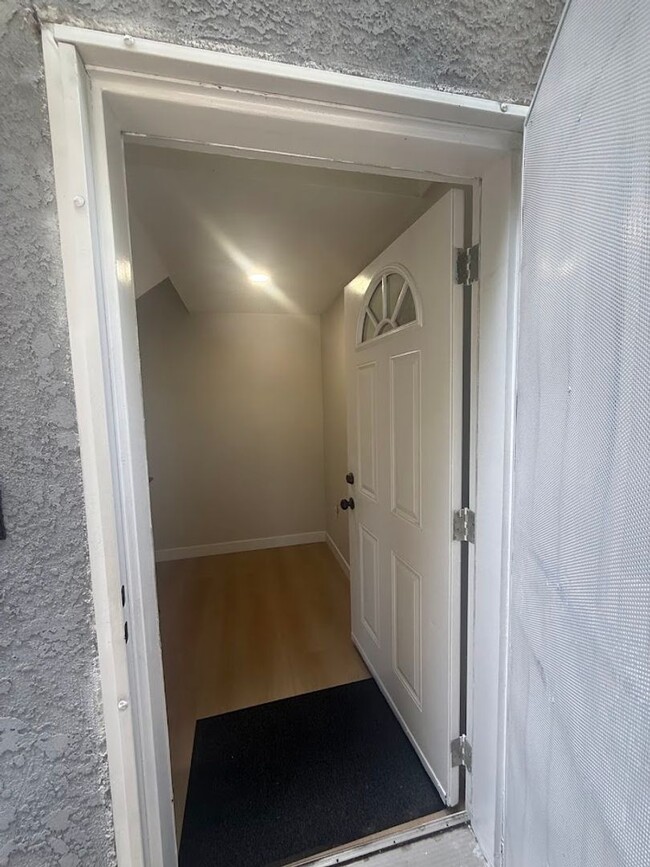 Photo - 1067 252nd St