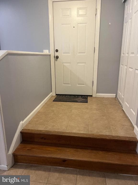 Building Photo - 3919 El Soneta Pl Unit 9