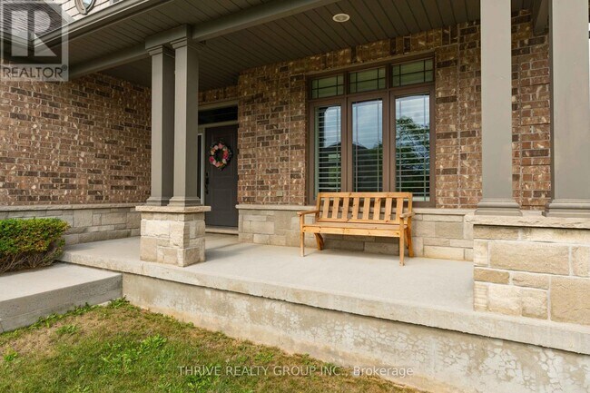Photo - 12 Ashwood Cres
