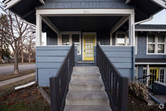 Building Photo - 902 Remington St Unit 902 Remington Rental