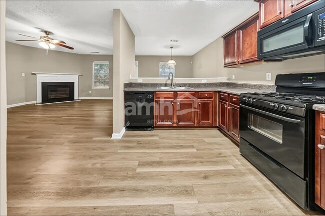 Photo - 369 Hidden Creek Ln
