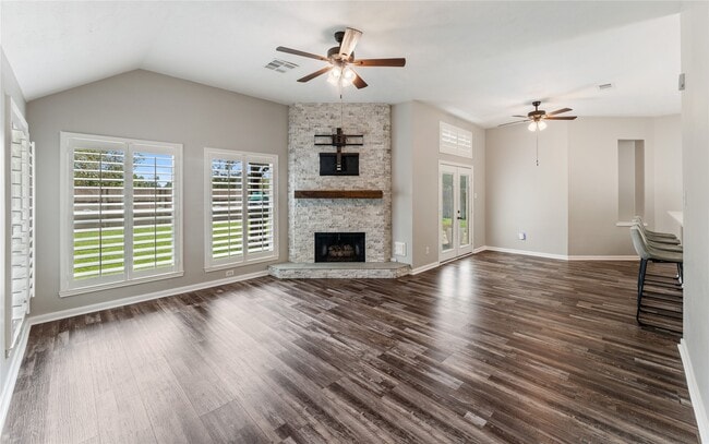 Building Photo - 5935 Sawyer Bend Ln Rental