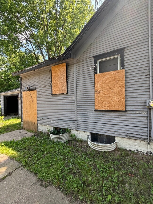 Photo - 1319 W Aiken Ave