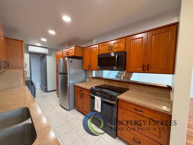 Photo - 4 Bedroom 2.5 bathroom Townhome in Kaholo ...