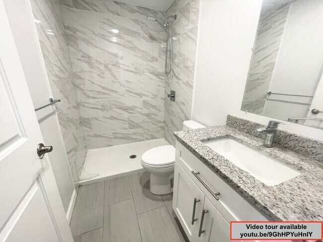 Photo - 67 Burrell St Unit 2