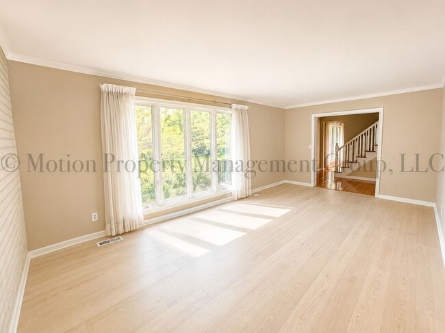 Photo - 5312 Fairview Rd