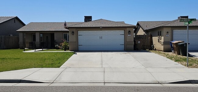 Photo - 3 Bed 2 Bath South Bakersfield Home