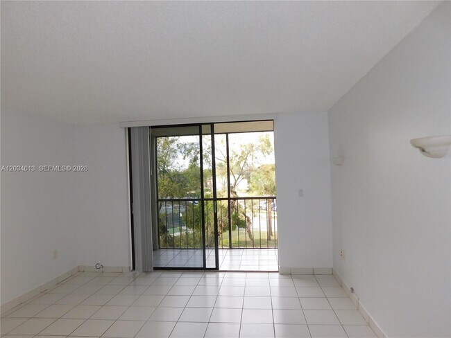 Photo - 8025 SW 107th Ave Unit 321