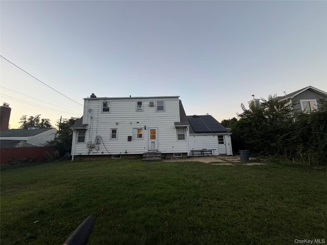 Photo - 18 Alexander Ave