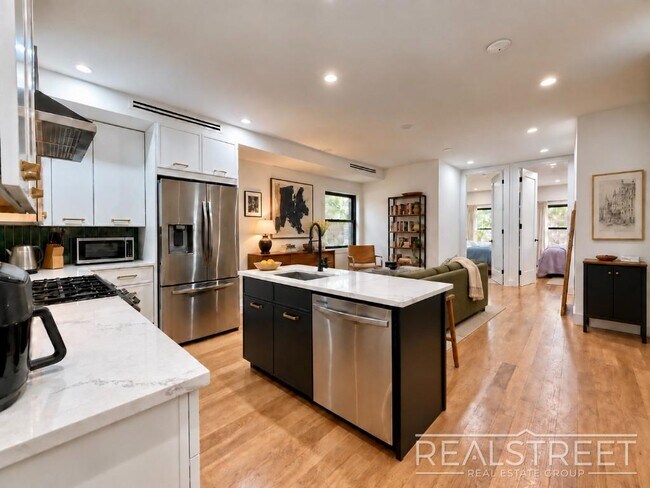 Spacious 3-Bedroom Duplex with Private Outdoor Space in Ocean Hill
