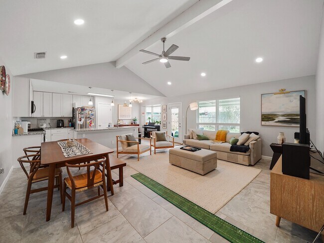 Photo - 5014 Mary Lou Dr