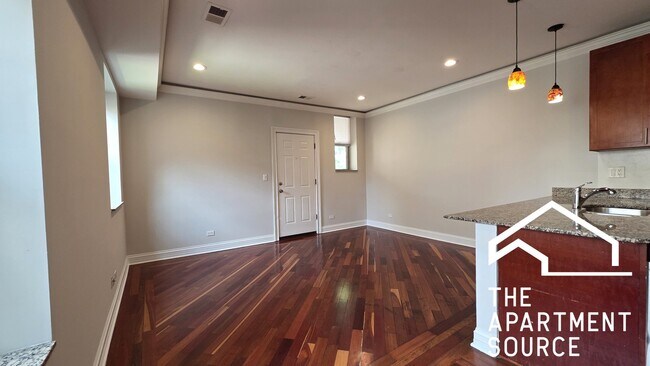Photo - 2038 W Touhy Ave Unidad 2038 West Touhy Ave