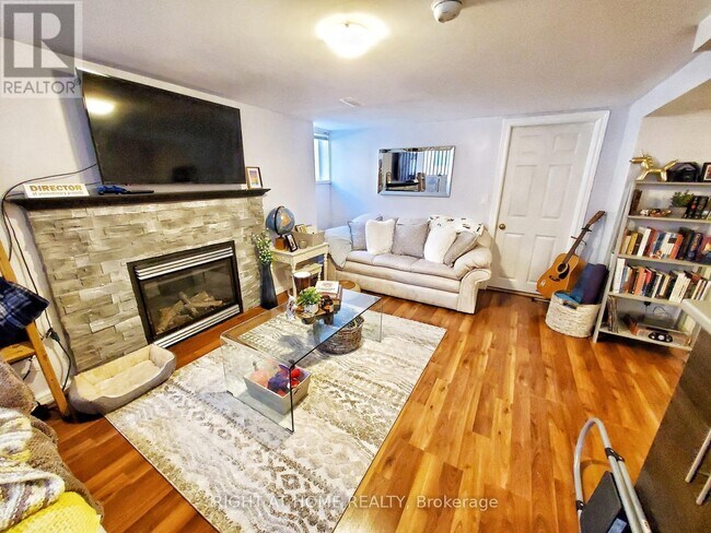 Photo - 214 Kent St