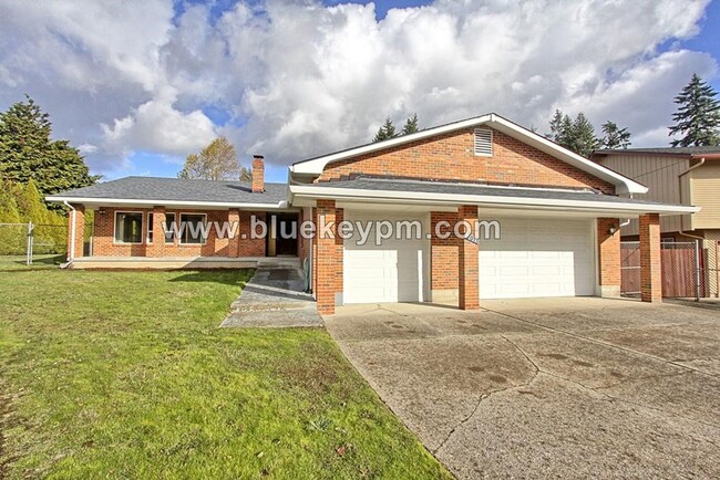 Photo - Amazing Holiday House!!! 3 Bed, 2.5 Bath ...