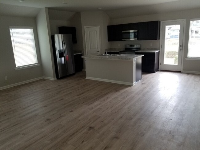 Photo - 18140 Fox Hollow Loop
