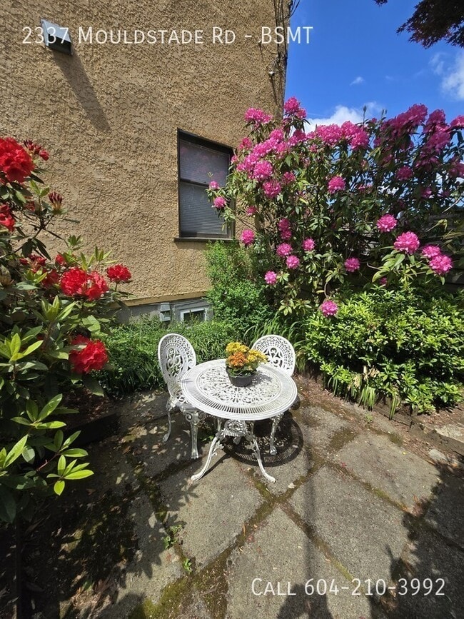 Photo - Cozy Basement Suite - Utilities Included Unité BSMT