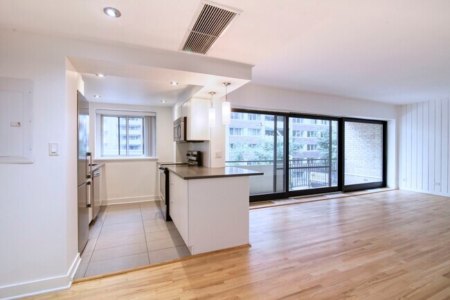Photo - 3435 Rue Drummond Unit 43