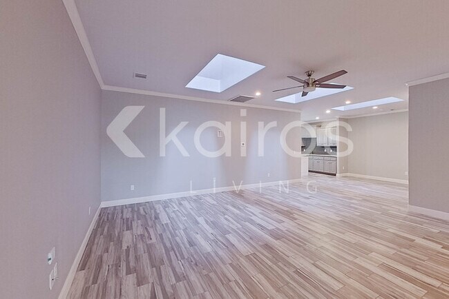 7214 Mosley St