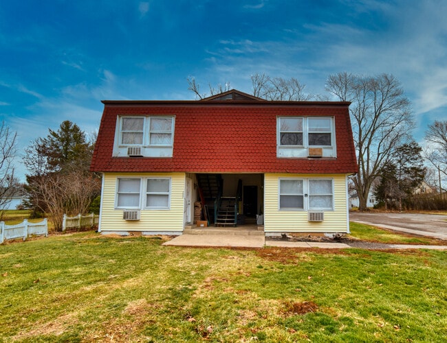 Photo - 203 S Maple St Casa