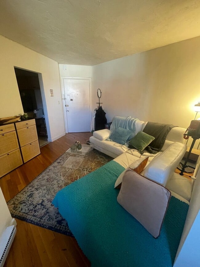 Photo - No Brokers Fee, Large Unt, Convenient Location, Heat, Hot Water Included, Laundry on a Site
