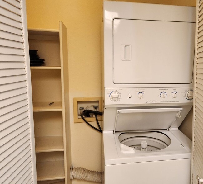 Photo - 3 RD FLOOR CONDO FOR RENT