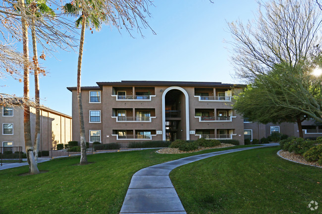 Building Photo - Sterling Sahara Rental