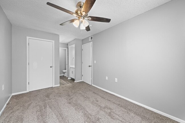 Photo - Sun River Apartments