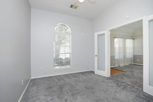 Building Photo - 3326 Appleton Dr