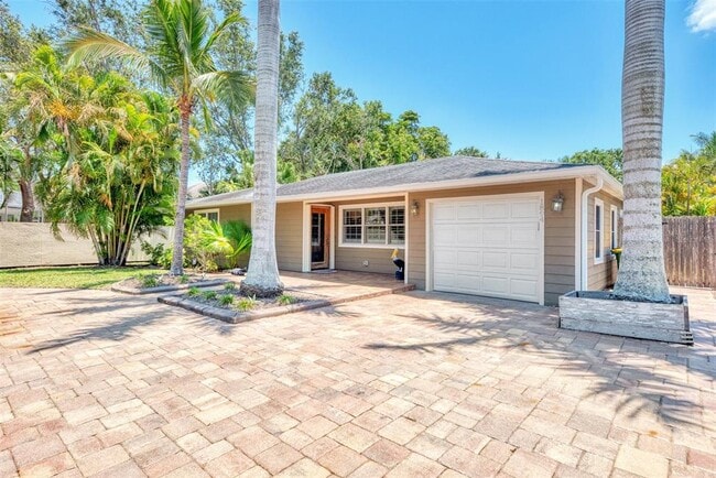 Photo - 1894 Loma Linda St