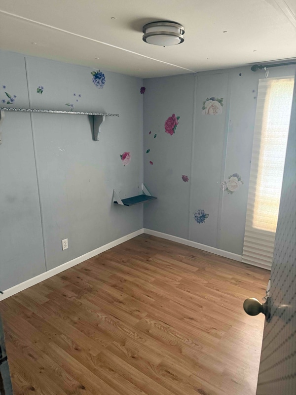 Photo - 519 Main St W