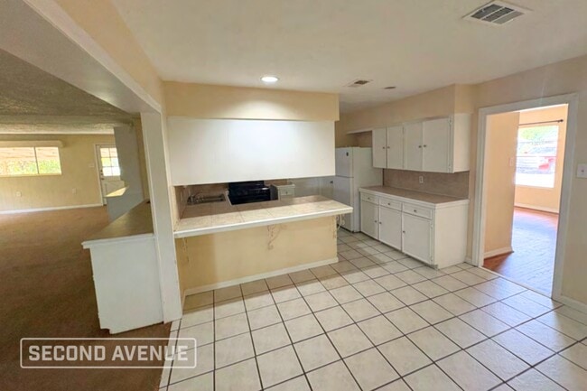 Photo - 202 Timber Ln