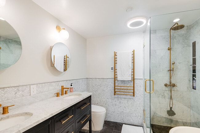 Photo - 20 Catamaran St Unit 104