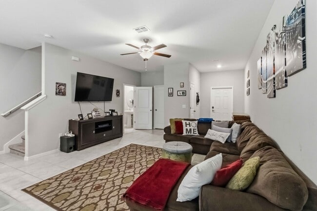 Living room - 9622 Pembrooke Pines Dr
